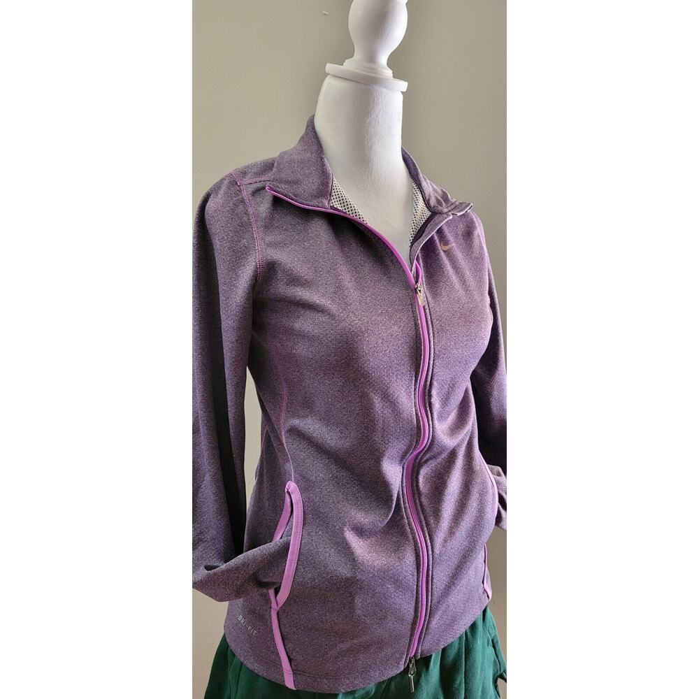 Nike Women DRIFIT Purple Long sleeve Zipper With Pockets Activewear